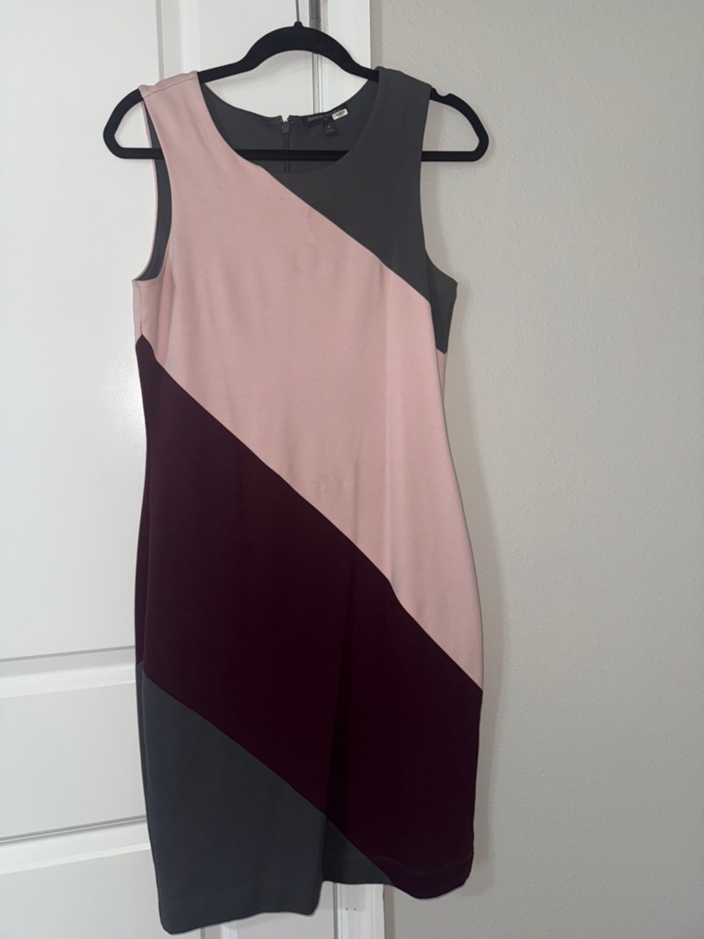 Banana Republic Sleeveless Colorblock Midi Dress in Blush, Charcoal & Wine